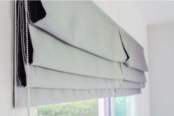 羅馬簾價格：灰色羅馬簾