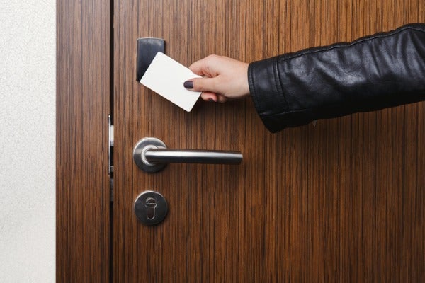 
感應式電子輔助鎖