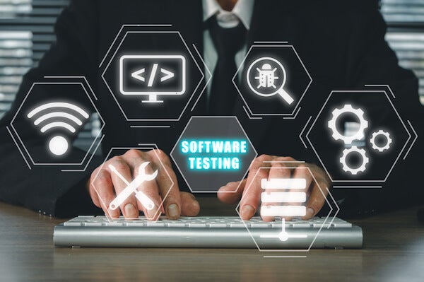 自行維護與請外包公司維護有哪些差異？