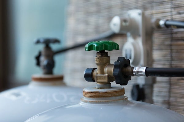 煤氣爐安裝完成後請確認煤氣是否外漏
