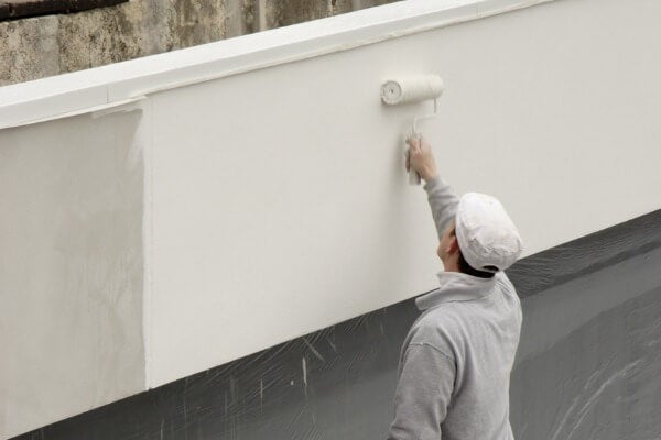 白色的防水面漆