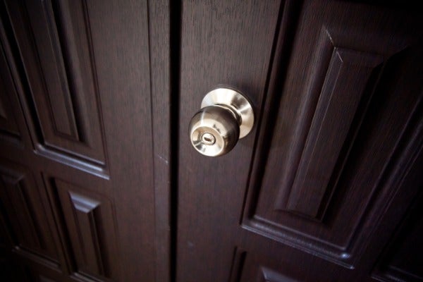 喇叭鎖是最常見的室內門的傳統鎖