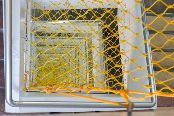 為什麼需要安裝防墜網？