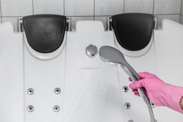 按摩浴缸如何清潔？	
