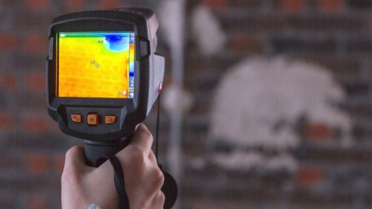 漏水檢測費用：用熱顯像儀檢測牆面漏水點