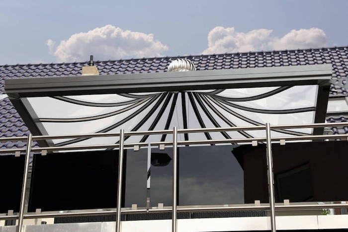 現代風的傘狀頂樓採光罩