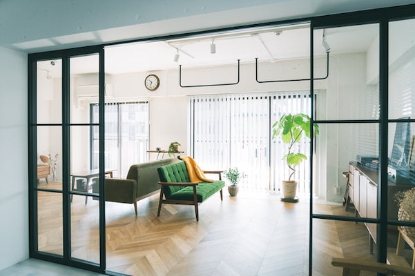 如何確定家中是否適合安裝玻璃門？