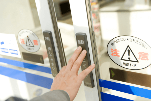 日常自動門保養方式