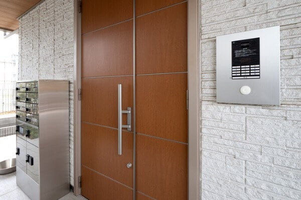 門板更換服務介紹：鋼木門