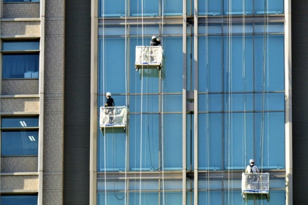 外牆清潔需要多久進行一次？
