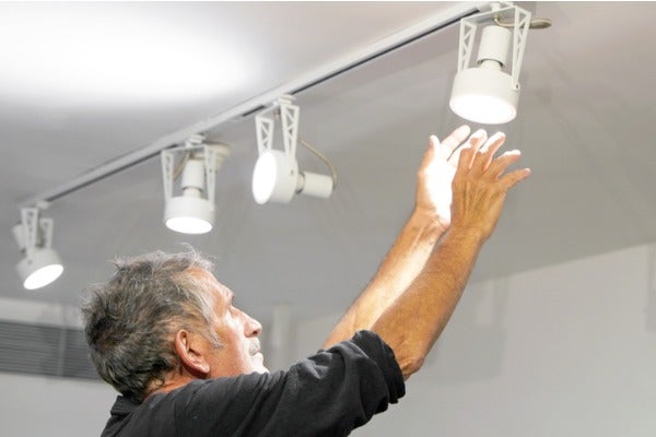 軌道燈安裝費用：軌道燈安裝