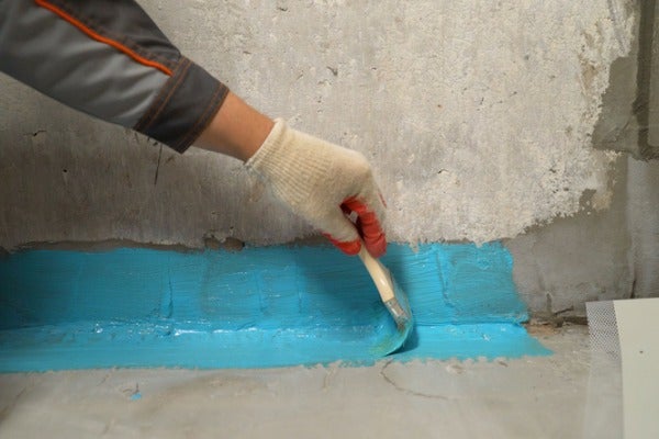 防水廠商如何施作外牆防水工程？女兒牆牆腳防水