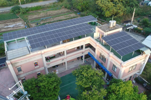 太陽能板種類有哪些？屋頂型太陽光電系統