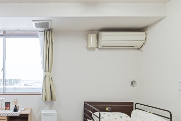主臥室冷氣包樑