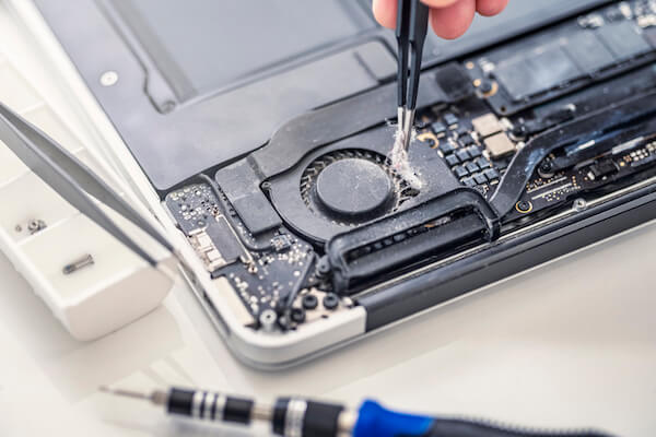 清潔筆電散熱風扇