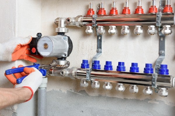 加壓馬達與抽水馬達的差別：熱水器加壓馬達