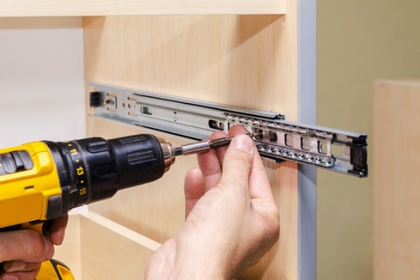 6.櫃內五金組裝