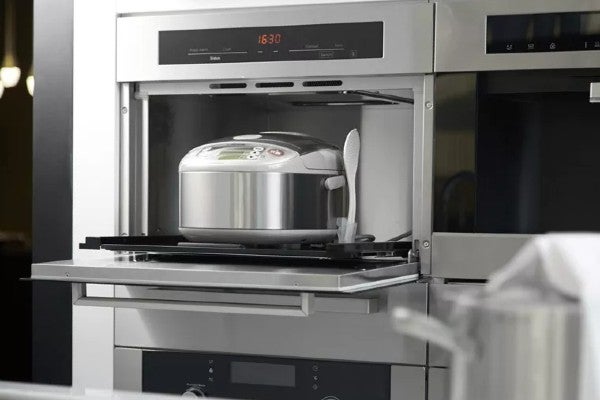 崁入式電器收納櫃