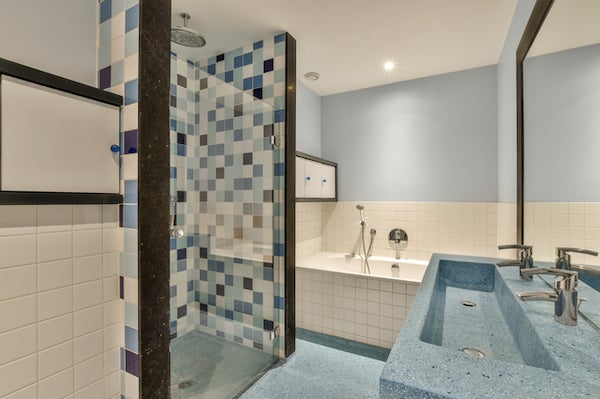 ▲浴室矽酸鈣板天花板