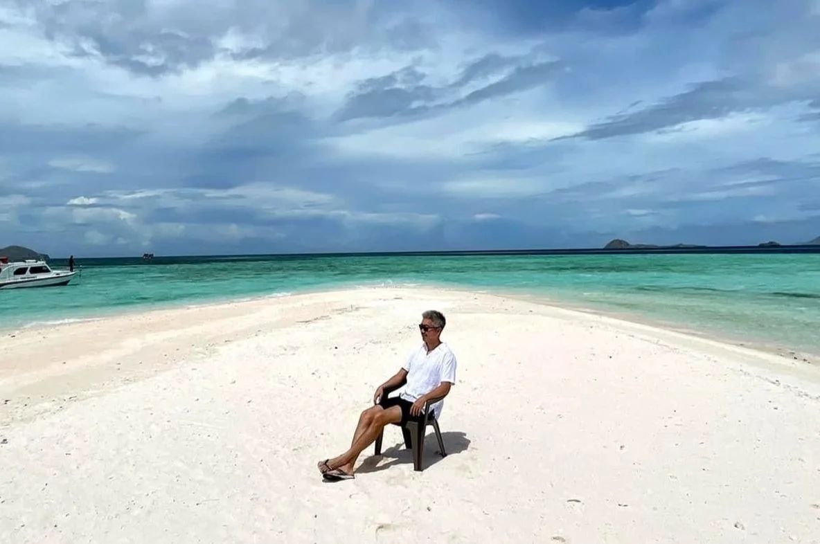 (Cecil enjoying one of Indonesia’s finest beaches in Labuan Bajo)