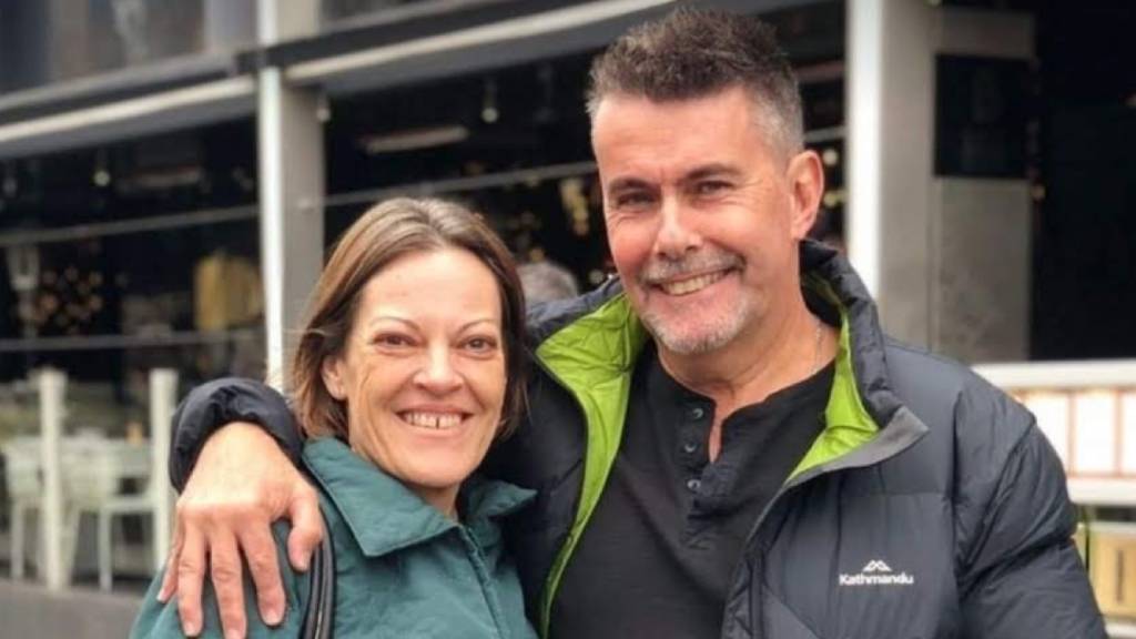Melissa and Paul reunited after high school