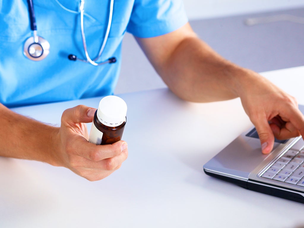 GP reprimanded and conditions imposed over inappropriate online prescribing