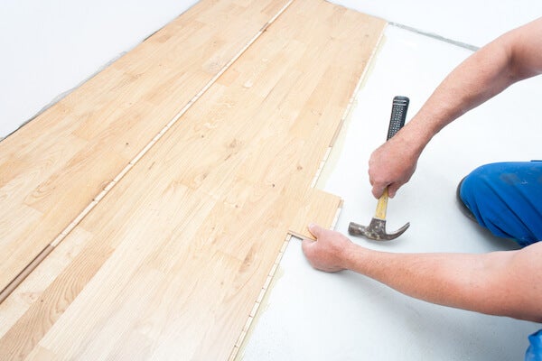 安裝複合木地板