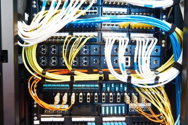 選擇伺服器硬體設備