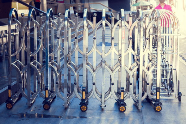 無軌道伸縮門優缺點