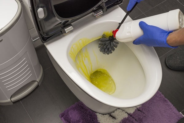 為什麼尿垢會難以清除?