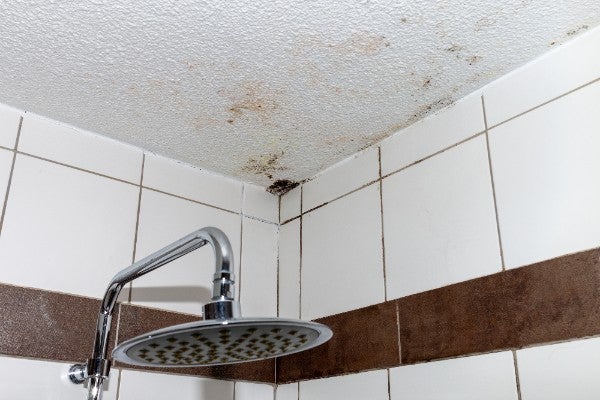 浴室天花板漏水