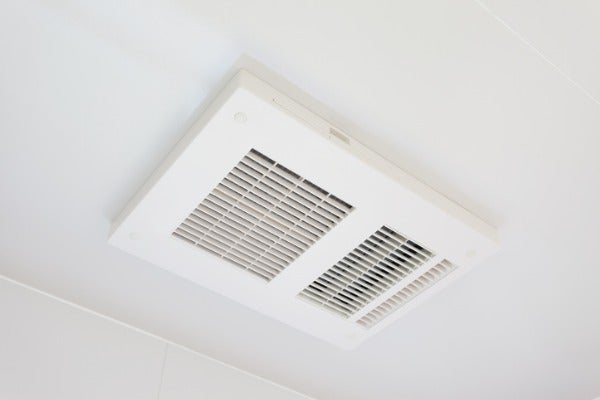 除了暖房，浴室暖風機還有排風與換氣等功能