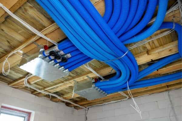 ▲吊隱式全熱交換機需要在裝潢天花板完工前安裝完畢。