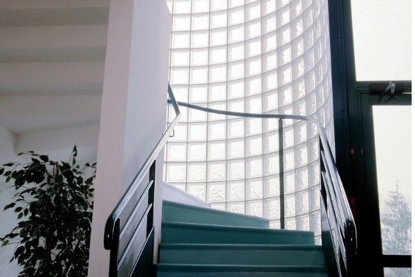 玻璃磚設計:樓梯間牆面1