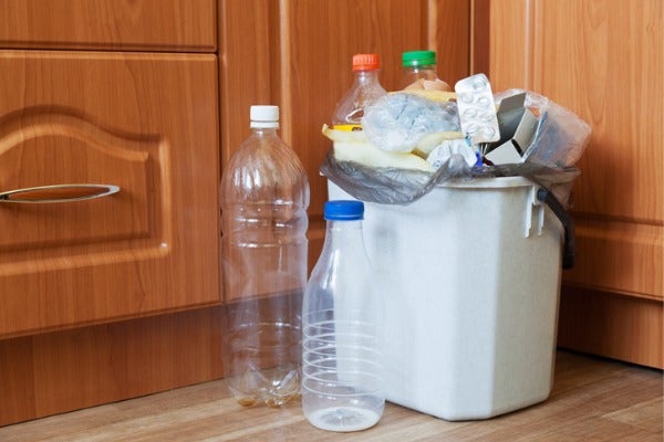 ▲一般人家中的垃圾與資源回收皆屬於一般廢棄物