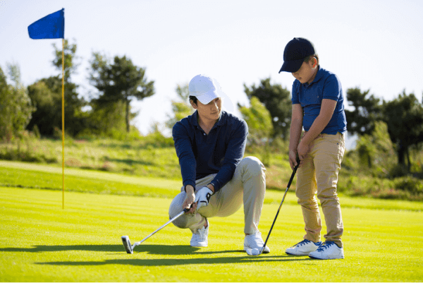 影響高爾夫球課程費用的因素