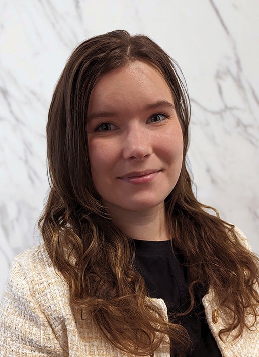 Anna Pohjonen | Maple-Brown Abbott