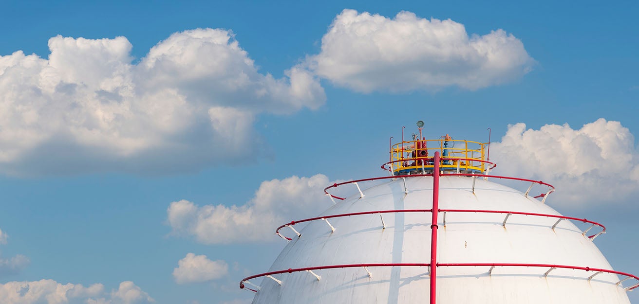 Natural gas storage tank